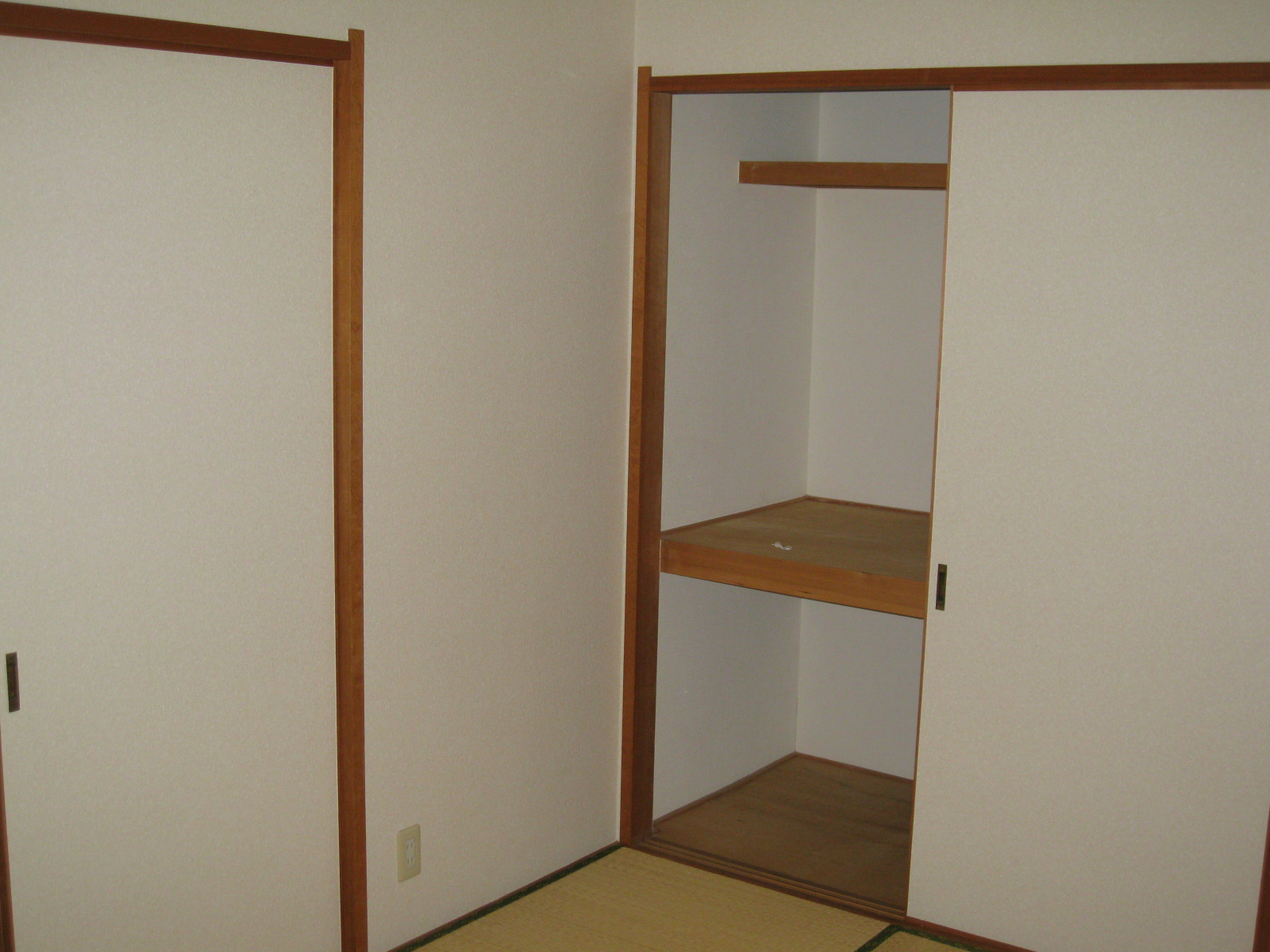 Receipt. Japanese-style storage