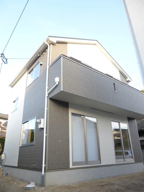 Local appearance photo. Same construction company similar type photo