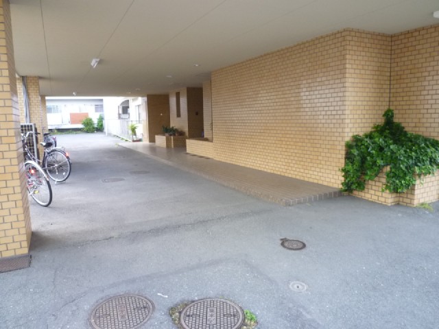 Building appearance. Parking entrance