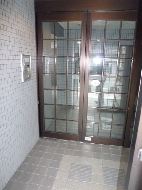 Building appearance. With auto lock