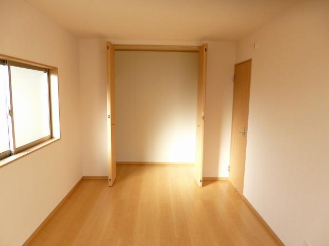 Receipt. 2F Western-style closet