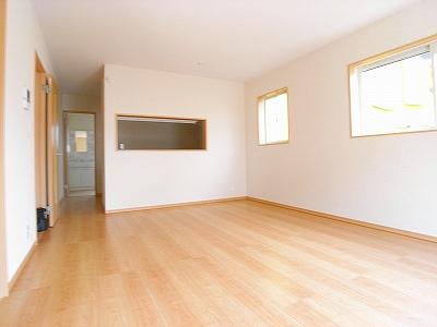 Living.  ※ The photograph is a property of the same manufacturer and construction.