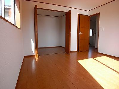 Same specifications photos (Other introspection)