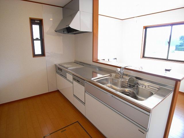 Kitchen.  ※ The photograph is a property of the same manufacturer and construction.
