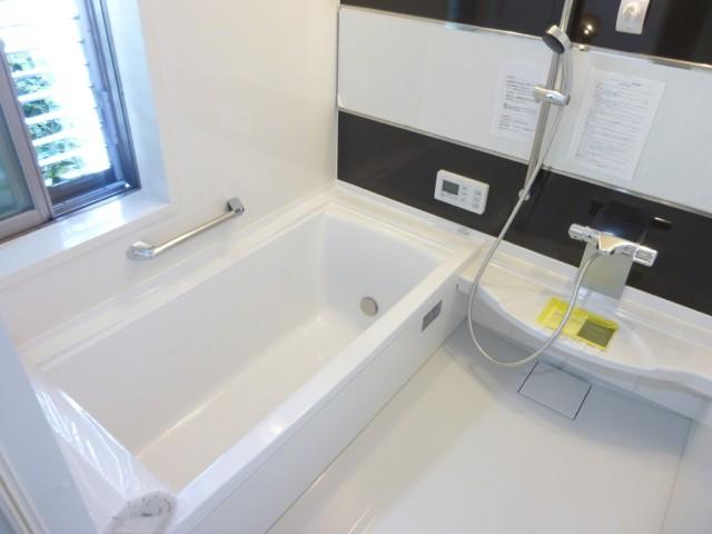 Bathroom. Same construction company similar type photo