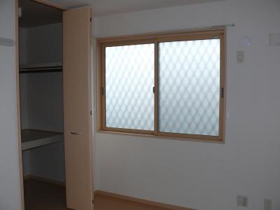 Other room space. Western-style is also wide enough!