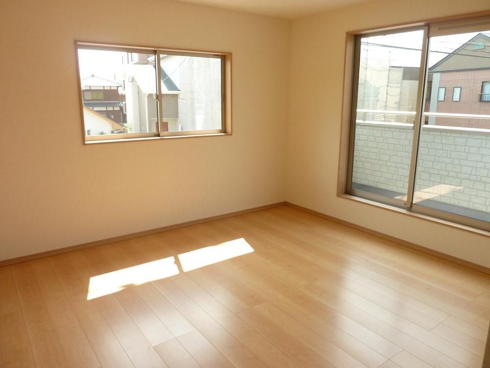 Same specifications photos (Other introspection). It is a specification photo of the same construction company. Since there may be different from the actual finish, Please note.