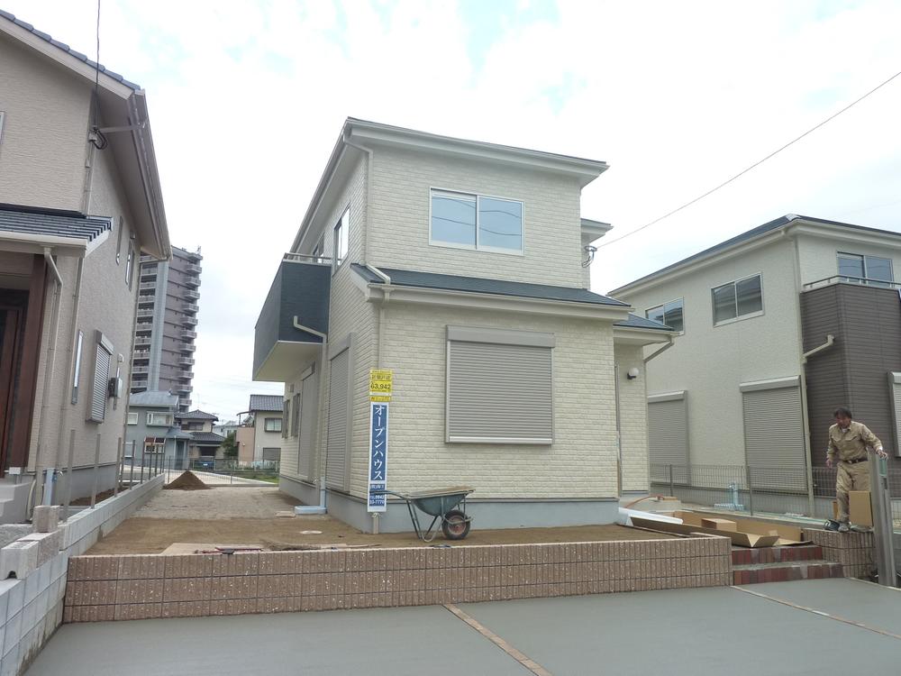 Local appearance photo. Local (November 12, 2013) Shooting