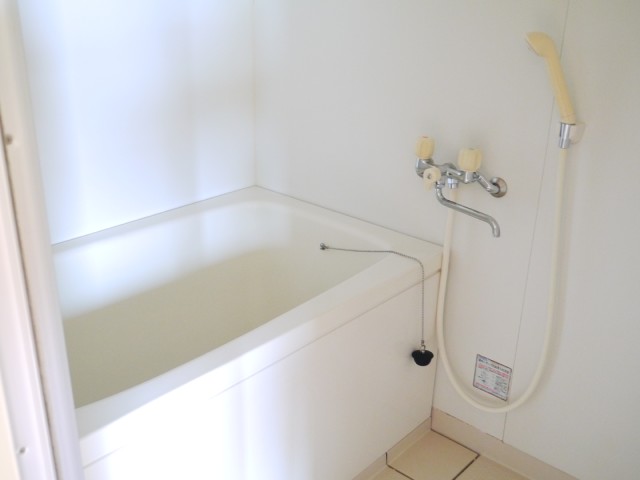 Bath. State of the bath.