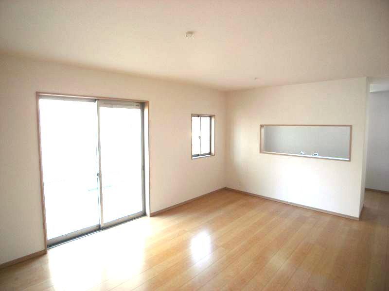 Living. Building 3 living