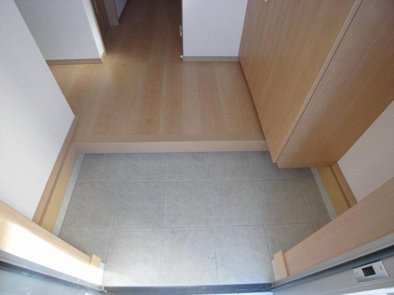 Entrance. Building 2