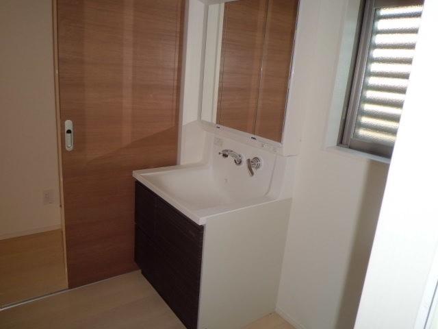 Wash basin, toilet. Similar image washroom ()