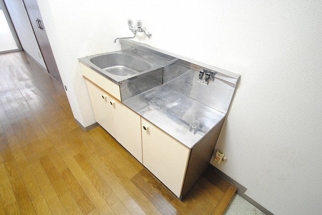 Kitchen. Isomorphic Property Image Photos