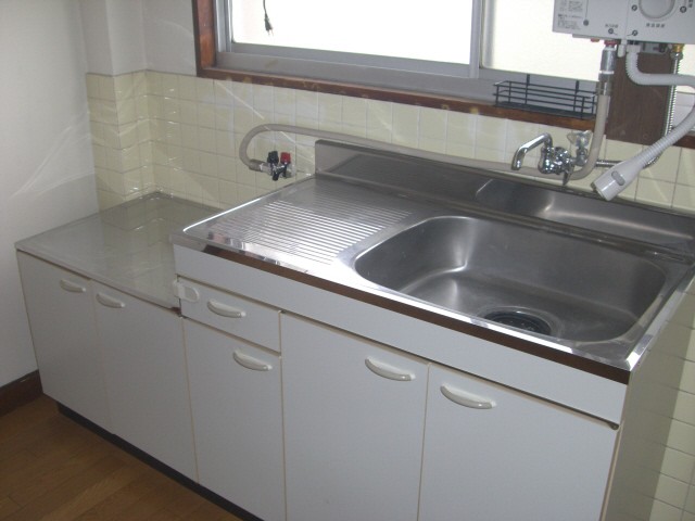 Kitchen. The kitchen stove installation Allowed