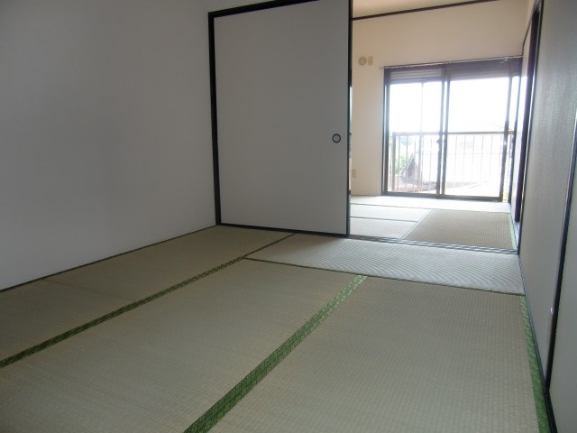 Other room space. Japanese-style room 2 rooms.