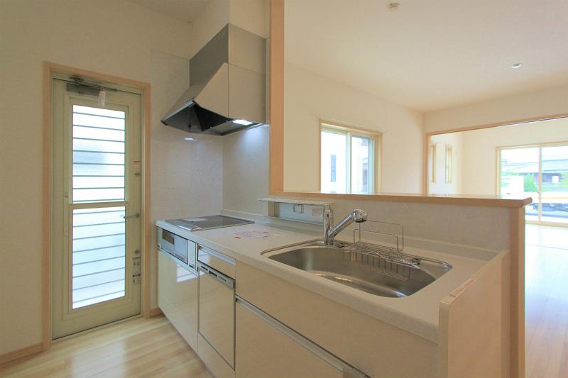 Kitchen. 2013 September 2 shooting