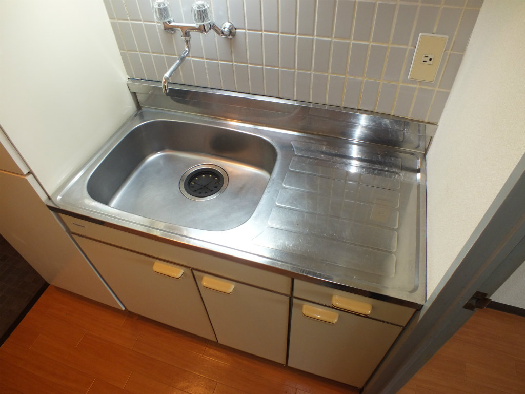 Living and room. Kitchen