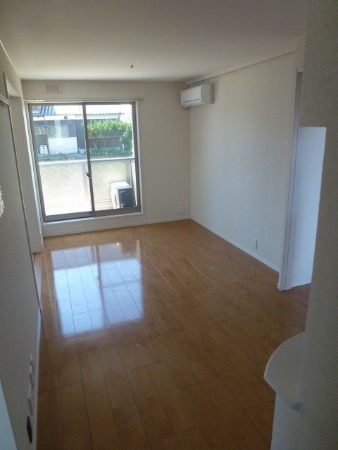 Living and room. Day pat ☆