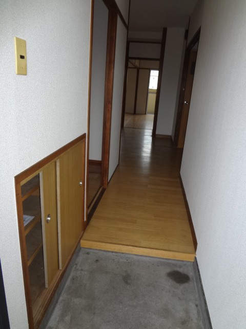 Entrance. Welcome back. 