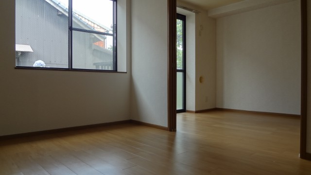 Other room space. The type that leads