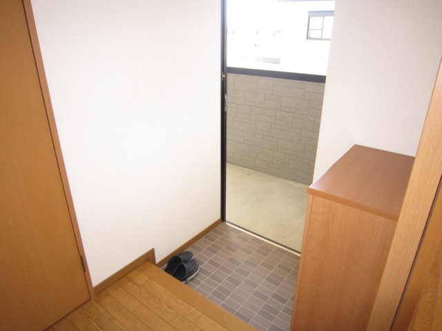 Entrance. Welcome back. 