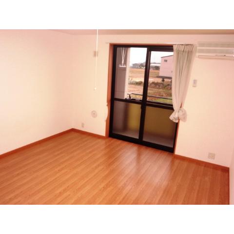 Living and room. For further information, please contact 0942-53-0007 (* ^ _ ^ *)