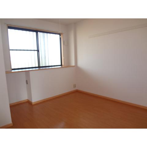 Living and room. For further information, please contact 0942-53-0007 (* ^ _ ^ *)