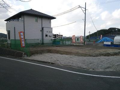 Local appearance photo. Local (12 May 2013) Shooting