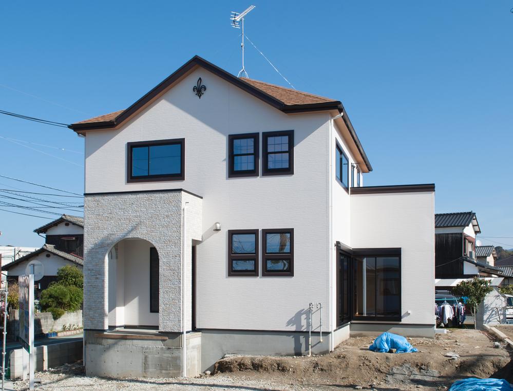 Compartment view + building plan example. Building plan example, Land price 5.5 million yen, Land area 213.31 sq m , Building price 9.8 million yen, Building area 213.31 sq m model house