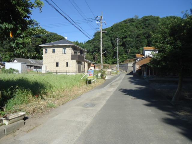 Local photos, including front road