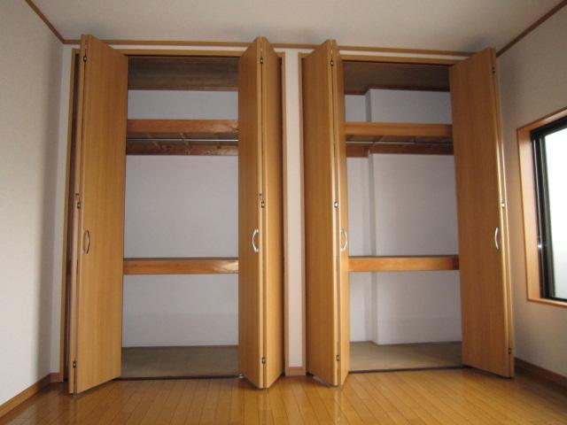 Living and room. Interior ・ closet