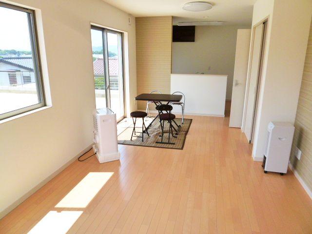 Living. New construction of all-electric homes!