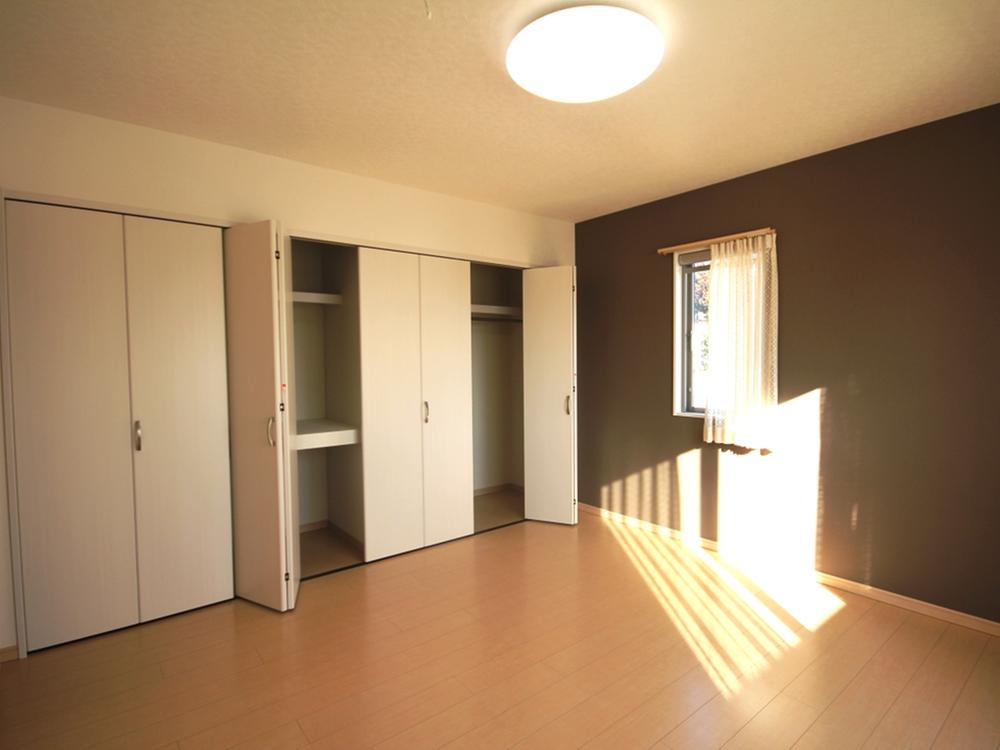 Other local. The main bedroom (11 May 2013) shooting happy wide storage