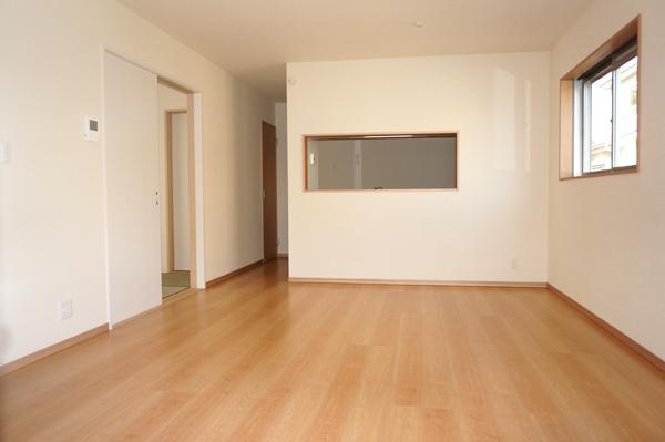 Same specifications photos (living)