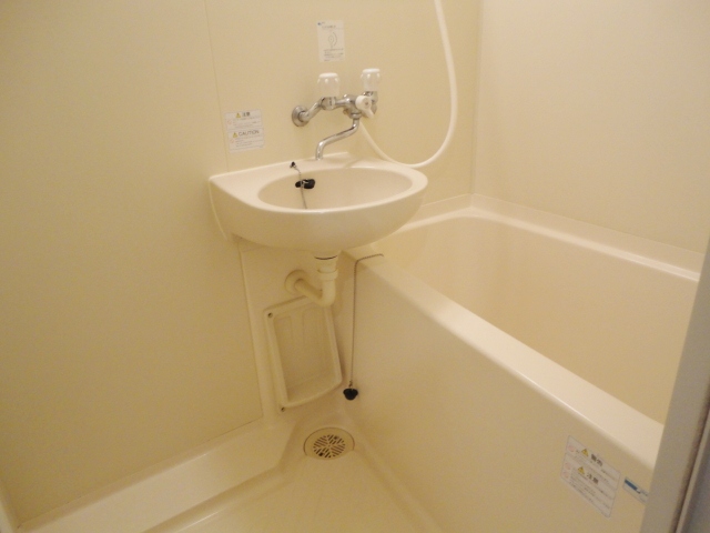 Bath. Easy even cleaning in the unit type