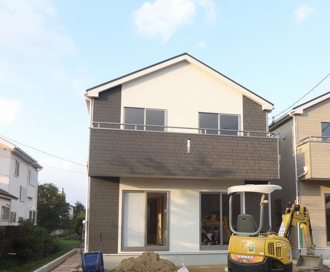 Local appearance photo. Local (11 May 2013) Shooting