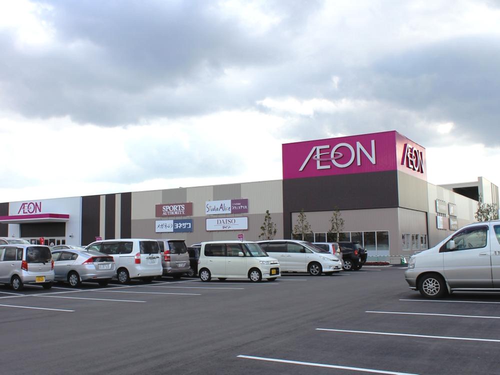 Shopping centre. 2400m ion Ogori to ion Ogori 5 minutes (2013 November OPEN) to car