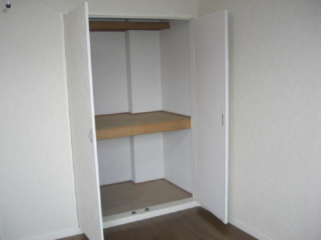 Receipt. With closet