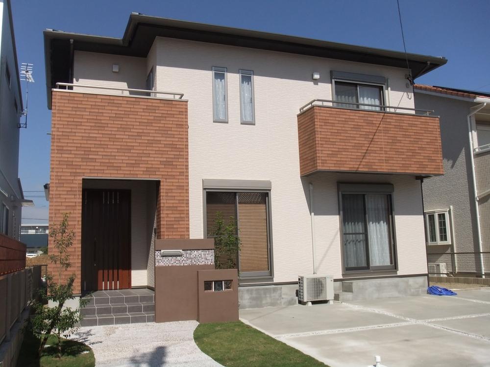 Local appearance photo. Local (10 May 2013) Shooting