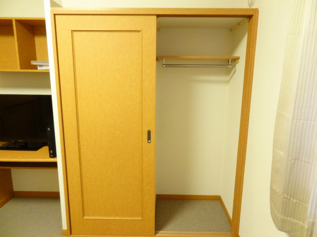 Other room space. Receipt