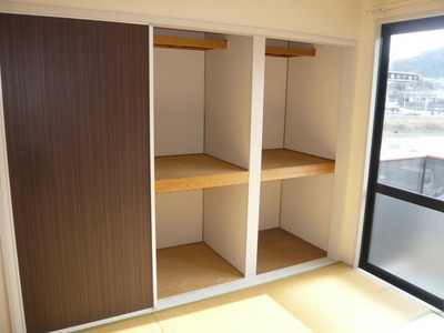 Receipt. Storage is large secured ☆ 