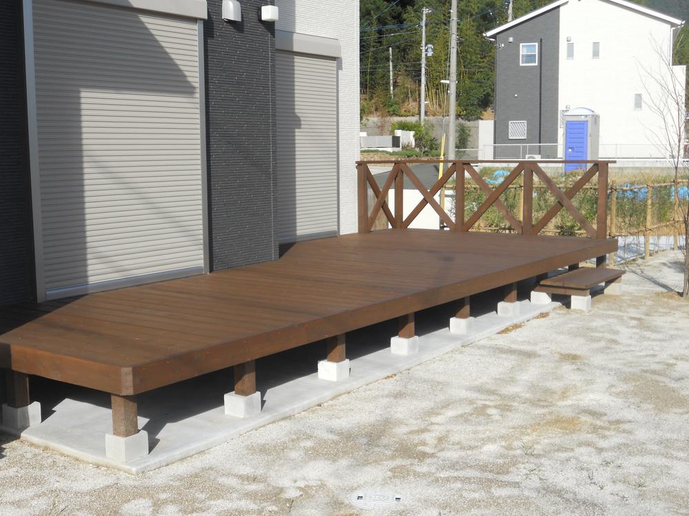 Other Equipment. Wood deck  [Renderings]