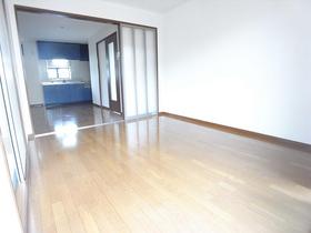 Living and room. DK ・ It is may be used by connecting Western-style