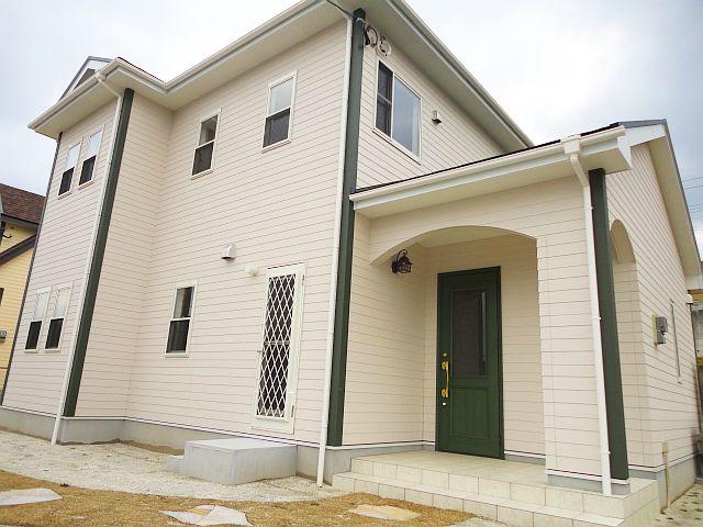 Local appearance photo. New construction!