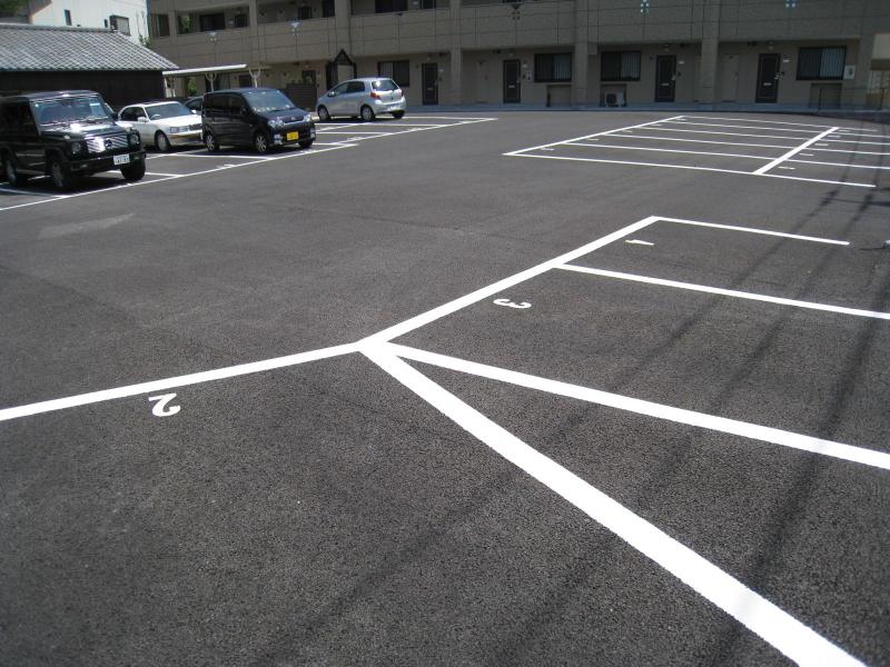 Parking lot