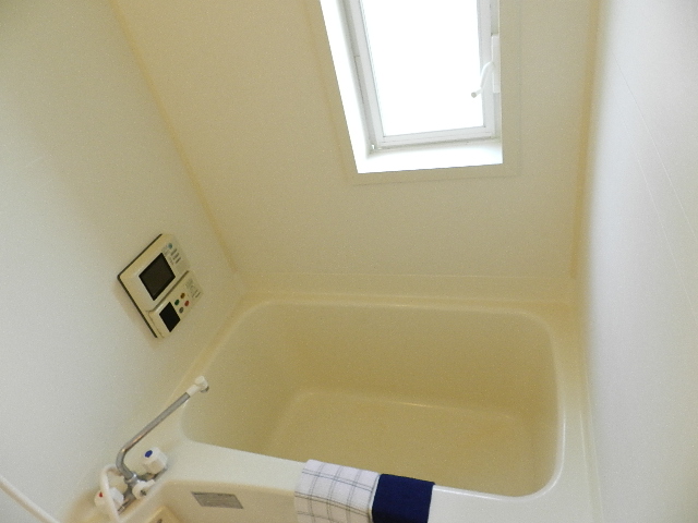 Bath. It is good I bath with a window