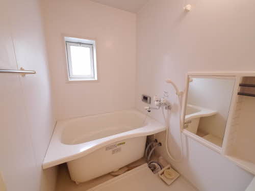 Bath. It is with a follow-fired function ^^