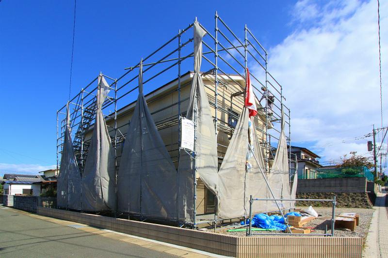 Local photos, including front road. 2013 October 22, shooting