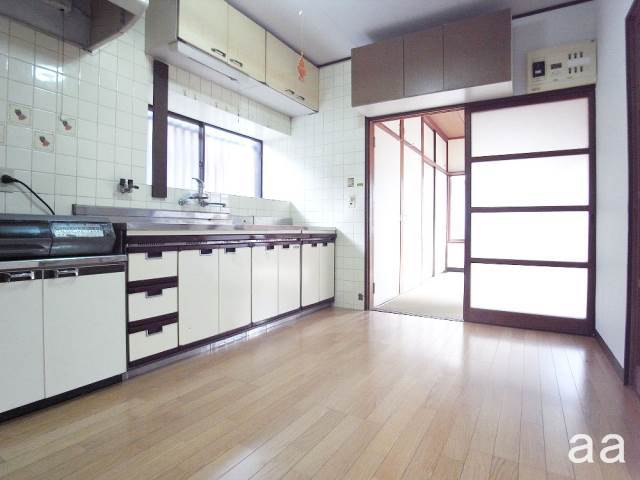 Living and room. Most housed in the large family usability ◎ kitchen