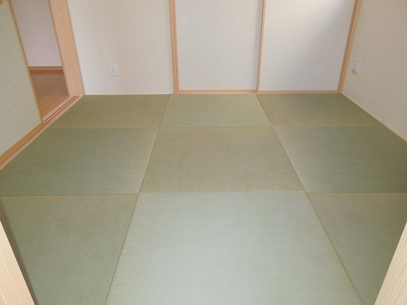 Same specifications photos (Other introspection). Is a Japanese-style room It is useful to have a little Japanese-style room at the time of visitor (^_^) / Usually let's open (^_^) / ~
